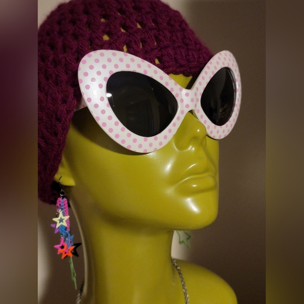 Sunglasses [free with any bundle] - Picture 2 of 2